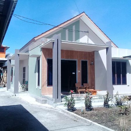 Cinnamon Guest House Bajawa Exterior foto